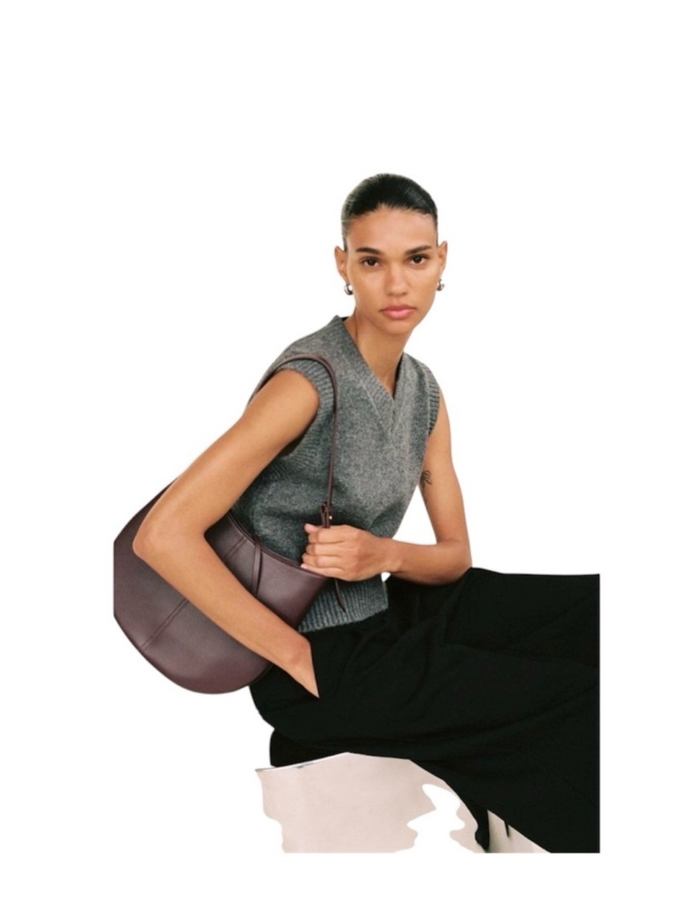 Zara Gray V-Neck Sleeveless Sweater